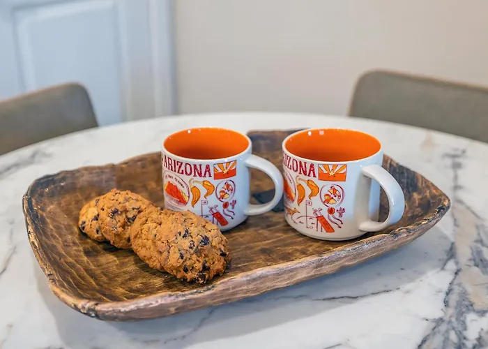 Away From Walk To Dining, Coffee & The Loop Apartment Tucson